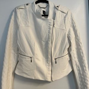 White side zipper jacket